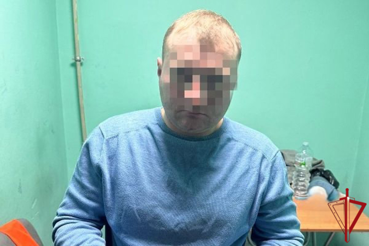 В Невском районе сотрудники Росгвардии задержали гражданина, угрожавшего расправой сожительнице и нанесшего побои ее матери