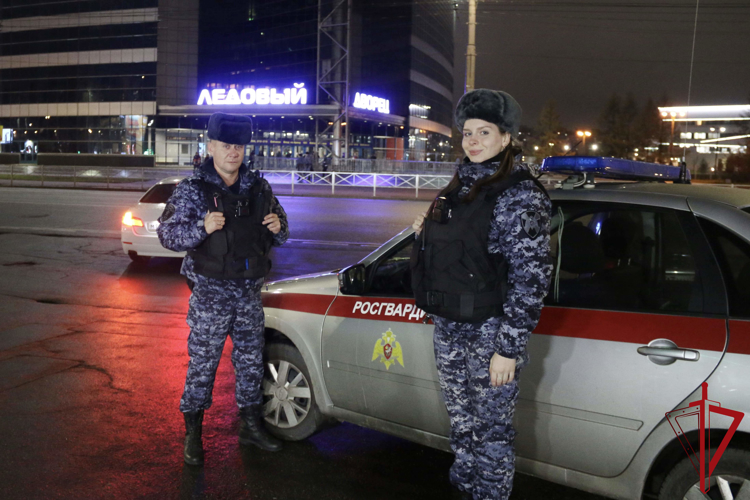 Сотрудники ГУ Росгвардии приняли участие в обеспечении правопорядка при проведении хоккейного матча «СКА» - «Сочи»