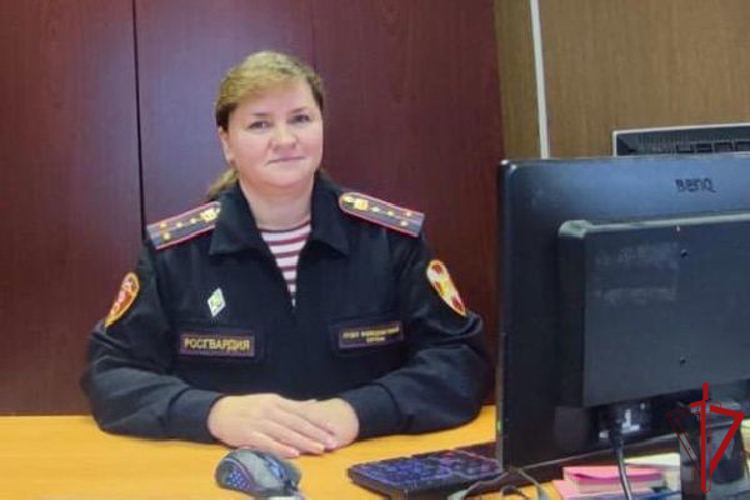 В Ленобласти сотрудница Росгвардии нашла и вернула хозяевам пса, потерявшегося 3 месяца назад