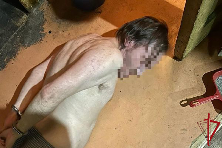 В Центральном районе наряд Росгвардии задержал местного жителя, избившего своего родственника молотком