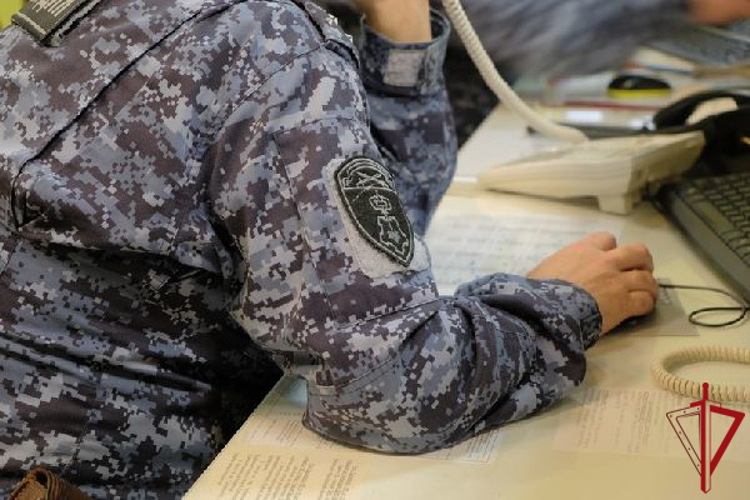 В Центральном районе наряд вневедомственной охраны задержал рецидивиста, находящегося в федеральном розыске