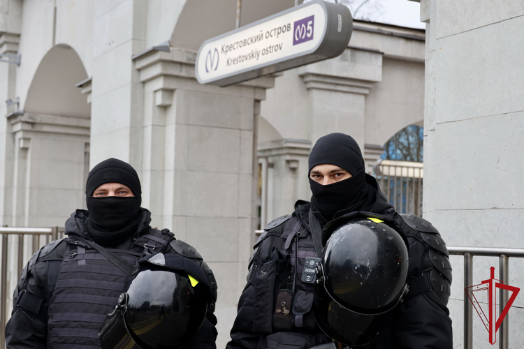 Подразделения Росгвардии обеспечили правопорядок при проведении футбольного матча Российской Премьер-Лиги