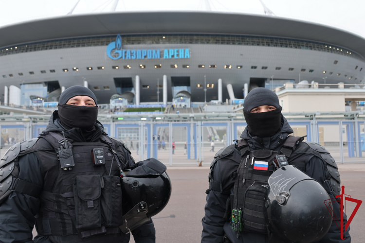 Подразделения Росгвардии обеспечили правопорядок при проведении футбольного матча Российской Премьер-Лиги