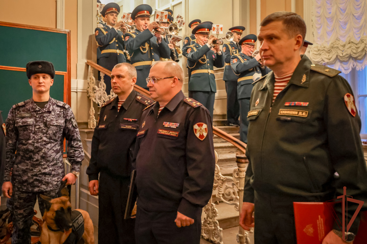 Росгвардия поздравила с 80-летием генерального директора Государственного Эрмитажа Михаила Пиотровского