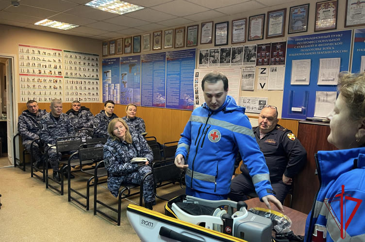 Сотрудники Росгвардии приняли участие в занятиях по оказанию первой медицинской помощи