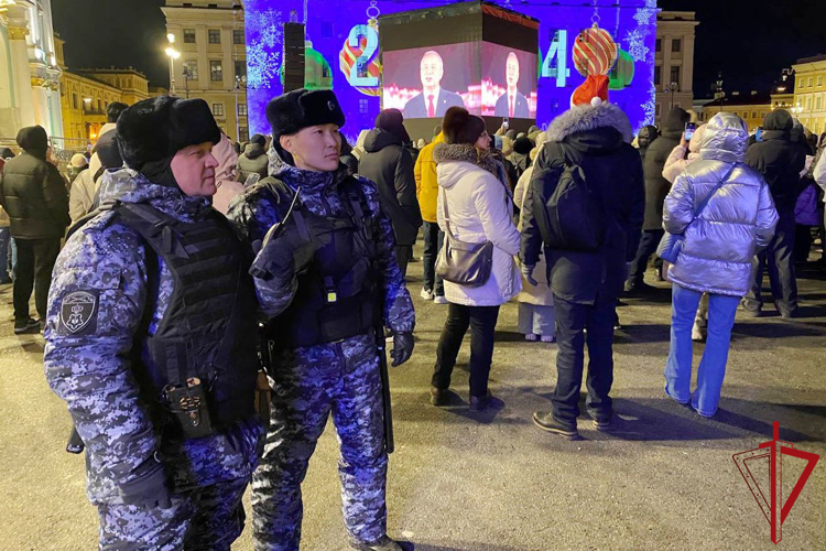 Подразделения Росгвардии обеспечили правопорядок в новогоднюю ночь