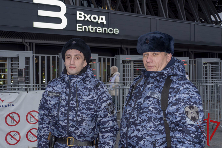 В Санкт-Петербурге подразделения Росгвардии обеспечили правопорядок при проведении хоккейного матча «СКА» - «Салават Юлаев»