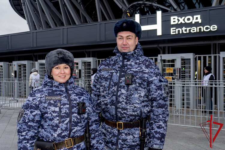 В Санкт-Петербурге подразделения Росгвардии обеспечили правопорядок при проведении хоккейного матча «СКА» - «Салават Юлаев»