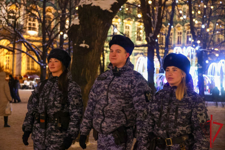 В Санкт-Петербурге и Ленинградской области сотрудники Росгвардии обеспечили правопорядок в Рождество Христово