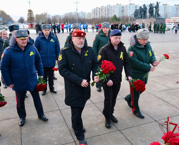 Память погибших защитников Ленинграда почтил заместитель директора Росгвардии