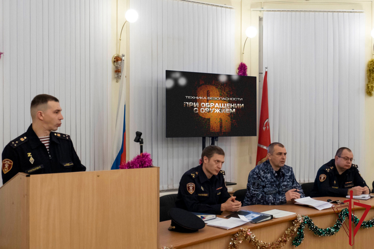 В подразделениях вневедомственной охраны Росгвардии Санкт-Петербурга и Ленобласти приступили к зимнему периоду подготовки