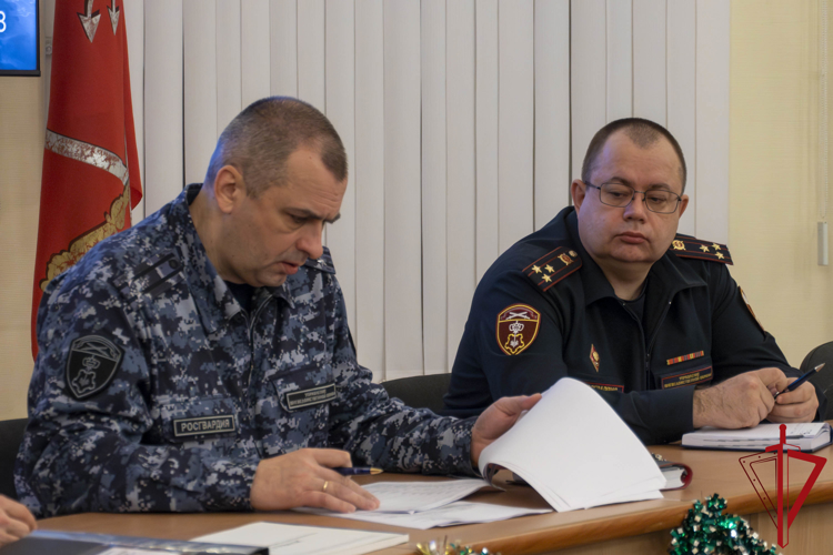 В подразделениях вневедомственной охраны Росгвардии Санкт-Петербурга и Ленобласти приступили к зимнему периоду подготовки