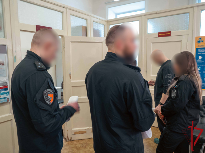 Сотрудники петербургского СОБР Росгвардии сдали кровь для пациентов медицинского учреждения