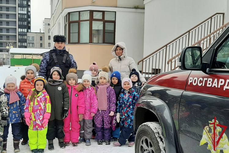 Росгвардейцы провели в дошкольных учреждениях мероприятия, посвященные Дню защитника Отечества