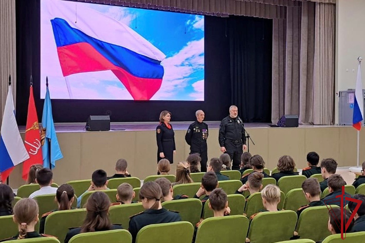 Представители Росгвардии провели встречу со школьниками, приуроченную ко Дню памяти воинов-интернационалистов