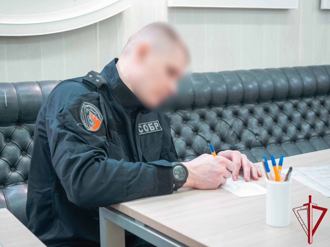 Сотрудники петербургского СОБР Росгвардии сдали кровь для пациентов медицинского учреждения