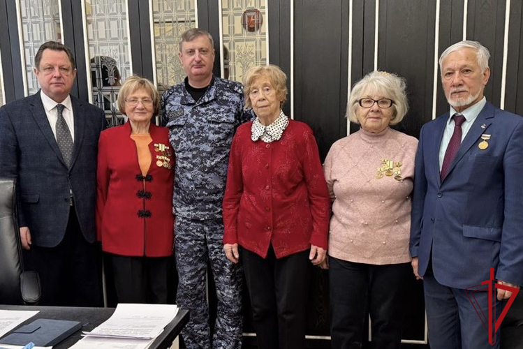 В Калининском районе сотрудники Росгвардии приняли участие в акции «В гости к ветерану»