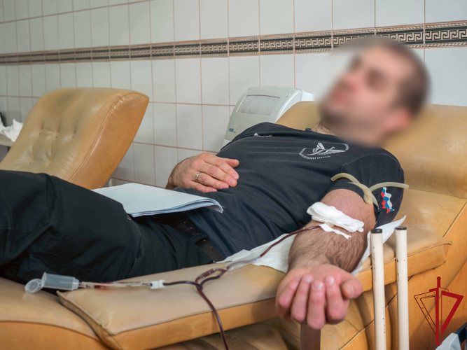 Сотрудники петербургского СОБР Росгвардии сдали кровь для пациентов медицинского учреждения
