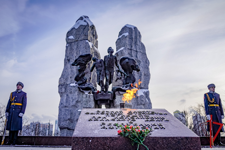 В Санкт-Петербурге росгвардейцы почтили память россиян, исполнявших служебный долг за пределами Отечества