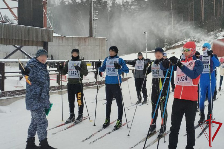 В ГУ Росгвардии прошли чемпионаты по лыжным гонкам, служебному двоеборью и зимнему офицерскому троеборью