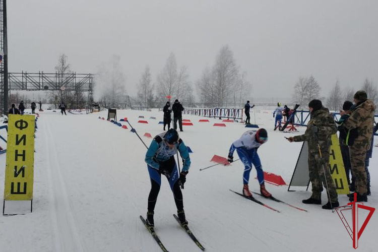 В ГУ Росгвардии прошли чемпионаты по лыжным гонкам, служебному двоеборью и зимнему офицерскому троеборью