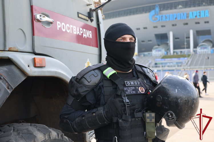 Подразделения Росгвардии обеспечили правопорядок при проведении футбольного матча "Зенит" - "Рубин" 