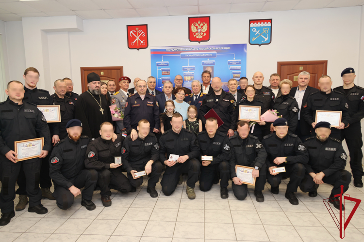 В Санкт-Петербурге поздравили СОБР «Гранит» Росгвардии с 32-летием со дня образования