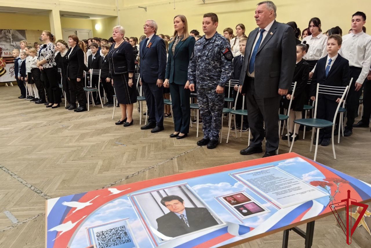 В Красногвардейском районе представители Росгвардии приняли участие в церемонии открытия «Парты героя»