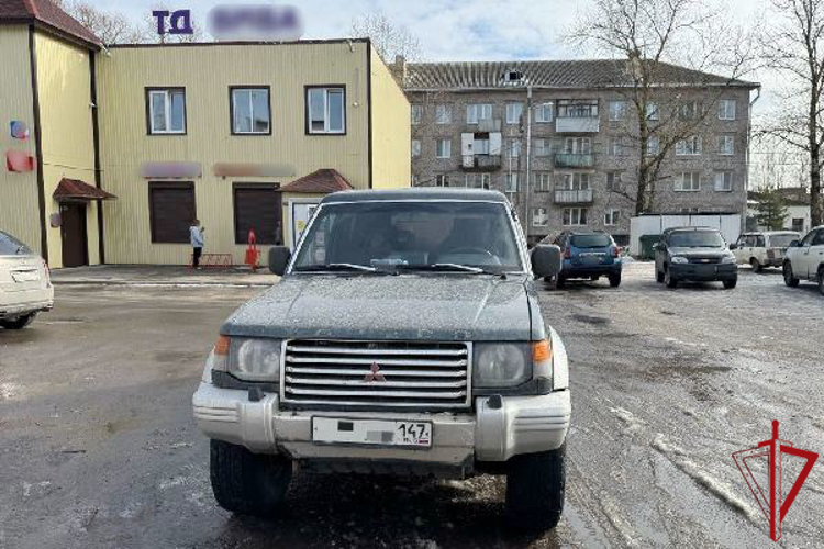 В Волхове сотрудники Росгвардии задержали разыскиваемого местного жителя, подозреваемого в нанесении побоев и угрозе убийством