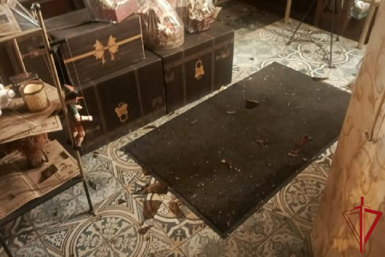 В Центральном районе наряд Росгвардии задержал правонарушителей, проникших ночью в чайный магазин