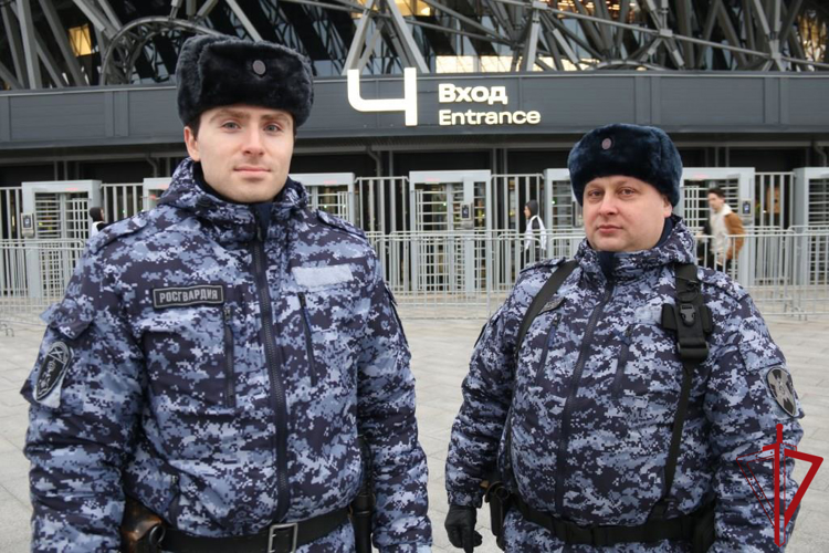 Подразделения Росгвардии обеспечили правопорядок при проведении хоккейного матча «СКА» - «Динамо»