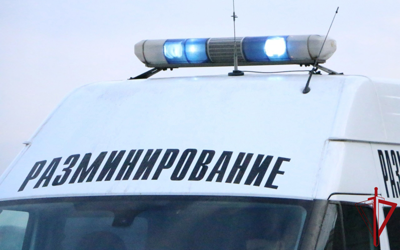 Специалисты ОМОН Росгвардии осмотрели и вывезли боеприпас времён войны, обнаруженный в квартире в Ленобласти