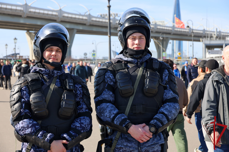 Подразделения Росгвардии обеспечили правопорядок при проведении футбольного матча Российской Премьер-Лиги
