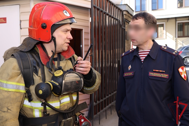 В Главном управлении Росгвардии прошло пожарно-тактическое занятие с участием сотрудников МЧС