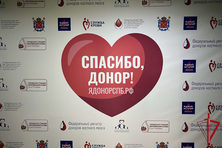 В Санкт-Петербурге сотрудники Росгвардии сдали кровь для пациентов медицинских учреждений