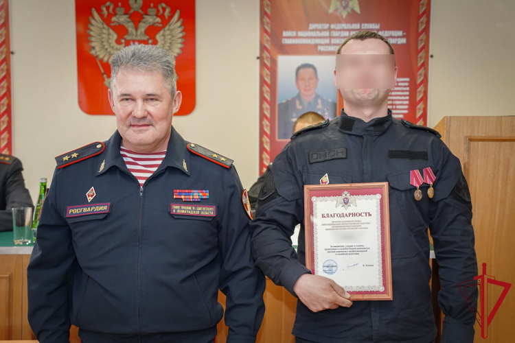 В Санкт-Петербурге поздравили ОМОН «Балтика» (на транспорте) Росгвардии с 32-летием со дня образования