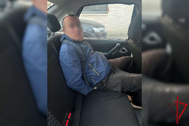 В Красногвардейском районе наряд Росгвардии задержал хулигана, повредившего иномарку 