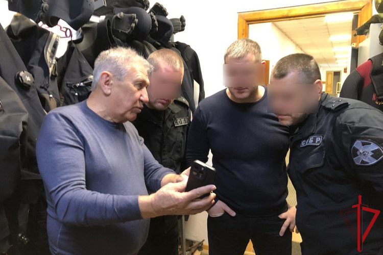 Заслуженный водолаз России провел встречу со специалистами СОБР «Гранит» Росгвардии 