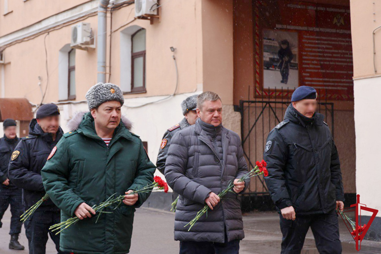 Вице-губернатор Санкт-Петербурга посетил базу расположения ОМОН "Бастион" Росгвардии