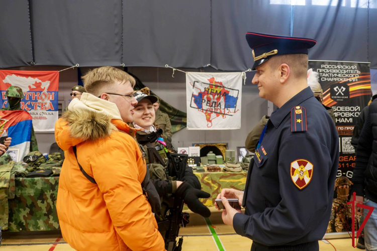 В Петербурге представители Росгвардии приняли участие в масштабном фестивале «Страйкфест»