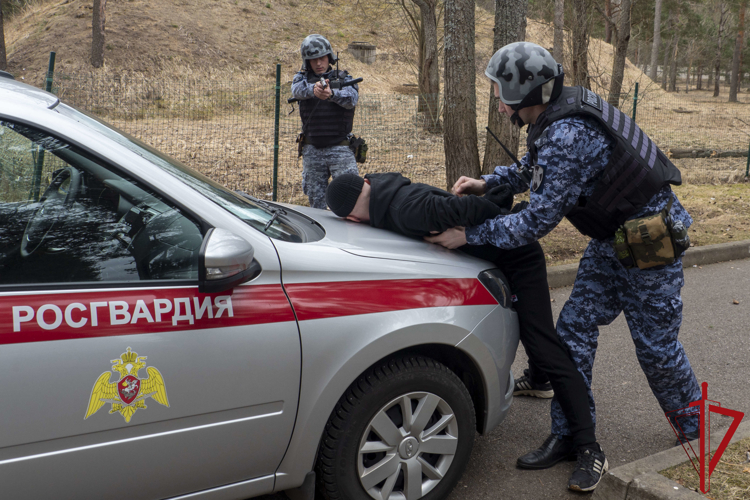 В Северо-Западном округе ВНГ РФ прошел очередной этап конкурса профессионального мастерства среди сотрудников групп задержания вневедомственной охраны