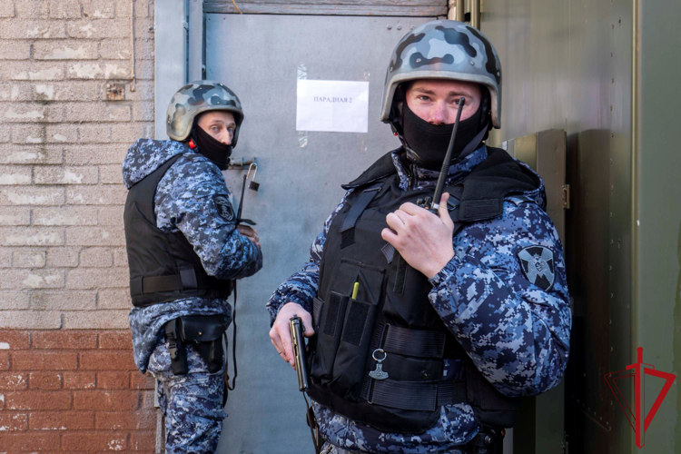 II этап конкурса «Лучший по профессии» прошёл среди сотрудников групп задержания вневедомственной охраны Санкт-Петербурга и Ленинградской области