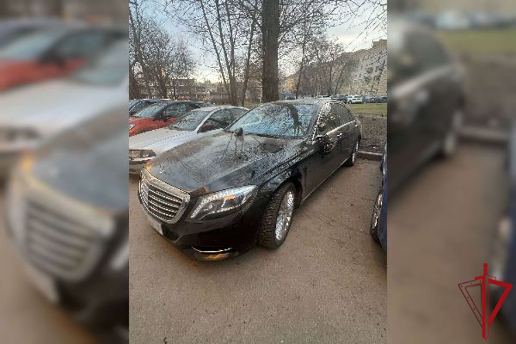 В Красногвардейском районе наряд Росгвардии задержал хулигана, повредившего иномарку