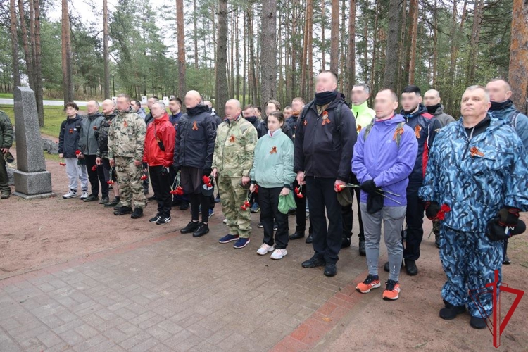 В Санкт-Петербурге сотрудники и ветераны ГУ Росгвардии провели велопробег, посвященный 80-летию Великой Победы