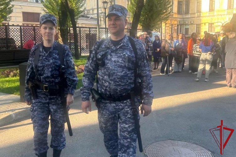 Представители Росгвардии обеспечили безопасность во время проведения ежегодной акции «Ночь музеев»
