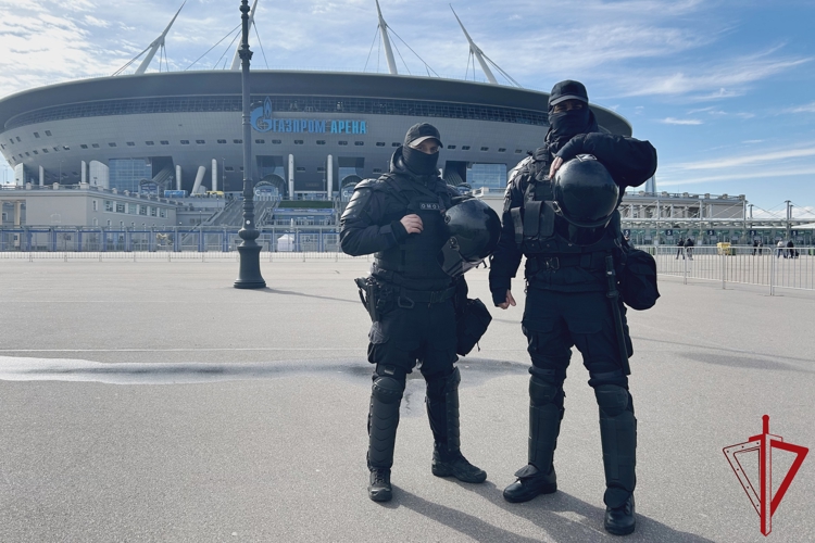 Подразделения Росгвардии обеспечили правопорядок при проведении футбольного матча Российской Премьер-Лиги