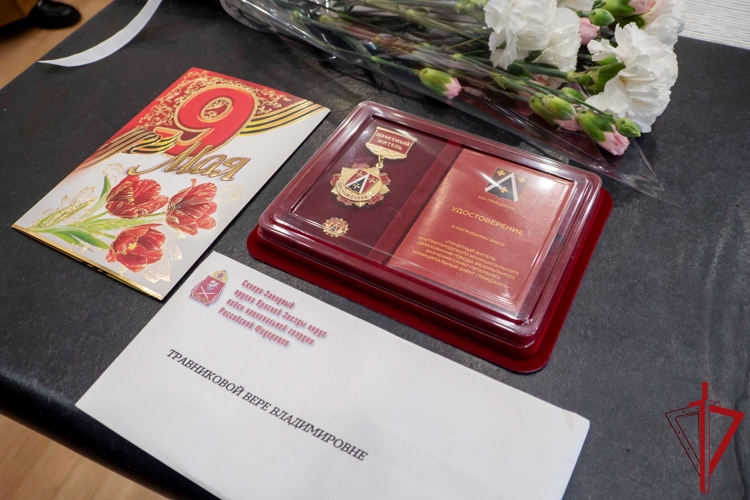Ветерану службы, жительнице блокадного Ленинграда присвоили звание "Почетный житель муниципального образования "Гражданка"