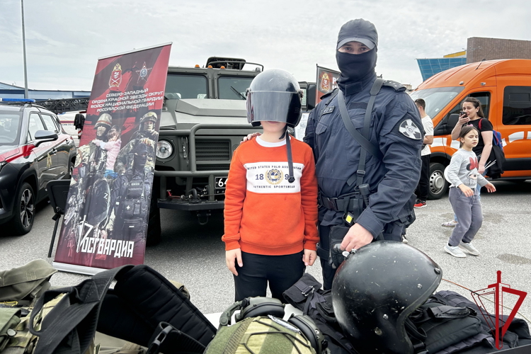 В Санкт-Петербурге представители Росгвардии приняли участие в проведении открытого фестиваля «В интересах безопасности»