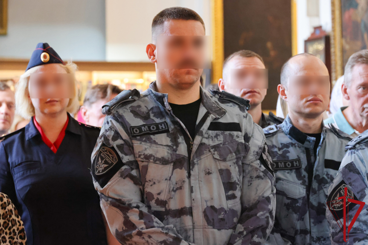 В Санкт-Петербурге представители ГУ Росгвардии приняли участие в праздничных мероприятиях, посвященных Дню Крещения Руси