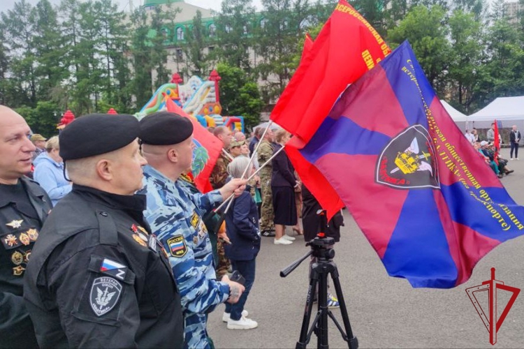 В Ленинградской области представители ОМОН «Балтика» Росгвардии приняли участие в патриотическом фестивале